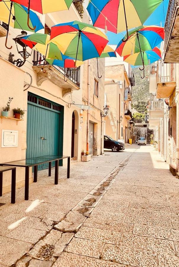 Macchia Mediterranea Кастелламмаре-дель-Голфо Экстерьер фото